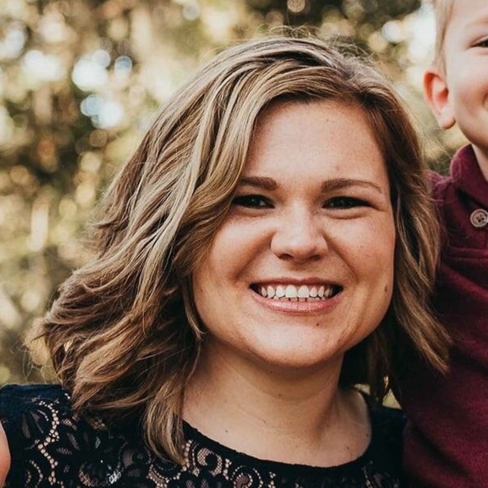 Meet your Posher, Traci